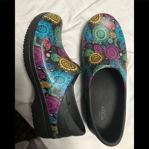 Women’s CROCS size 11